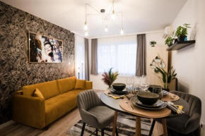 Moonlight Premium Central Apartment